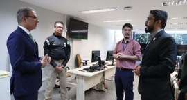 O magistrado acompanhou o andamento das reformas em importantes setores do prédio, que fazem par...
