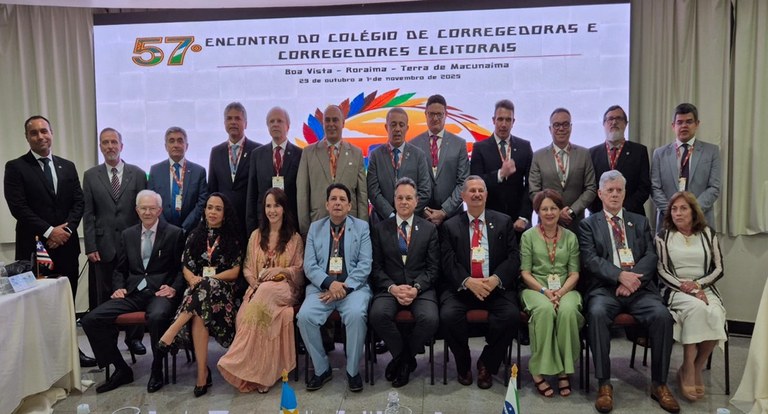 57 CORREGEDORES FOTO OFICIAL ..