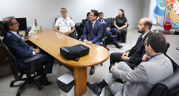 ANATEL visita institucional ao TRE-PI