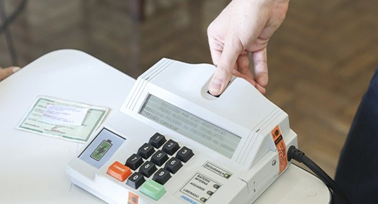 Biometria, a credencial que protege a democracia Sistema evita fraudes na identificação da eleitora e do eleitor garantindo mais segurança ao pro...