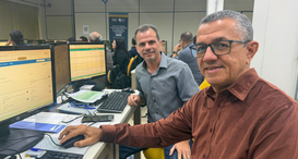 Chefe da Seção de Gestão de Sistemas Eleitorais (SEGSIE), Jairo Martins, e o chefe da Seção de V...