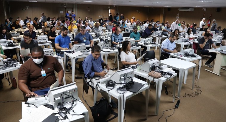 Chefes de Cartório treinam preparação de Urnas e Geração de Mídias Capacitação presencial para todas as Zonas Eleitorais do Piauí teve início nesta terça e prosseg...