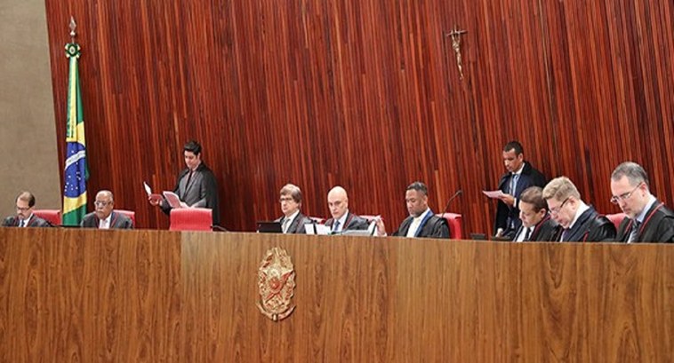 Contribuição de filiadas(os) a partidos políticos é voluntária, decide TSE Partido não pode impor obrigatoriedade de contribuição aos filiadas(os)