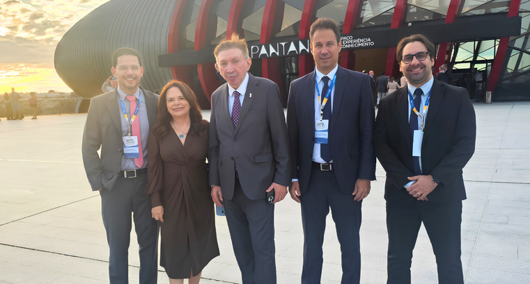 Desembargor José Olímpio Passos Galvão; desembargadora Lucileide Belo; juiz auxiliar da CRE-PI, ...