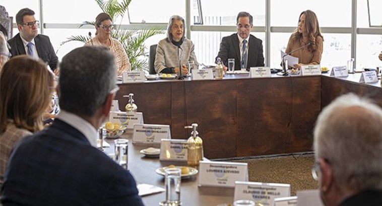 Gestão das Eleições 2026 é tema de encontro entre TSE e TREs Aumento do cadastramento biométrico de eleitores e acessibilidade para pessoas com deficiência n...