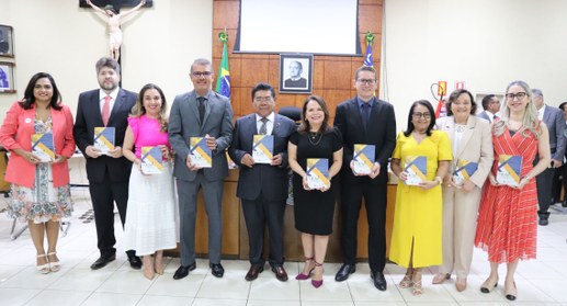 Lançamento do livro 90 anos da JE ...