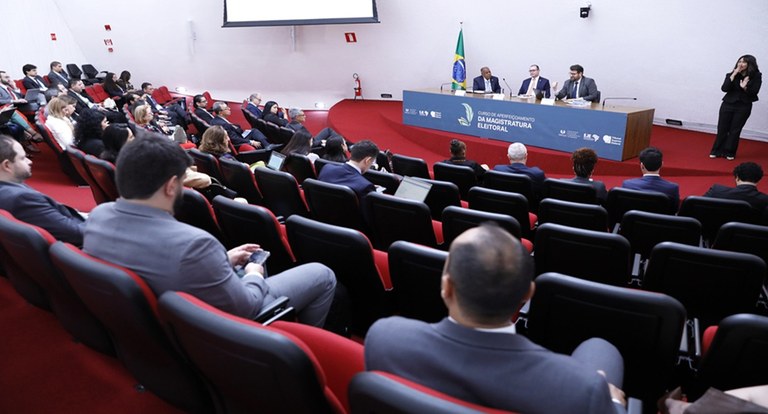 MELISSA CURSO AUDITÓRIO ..