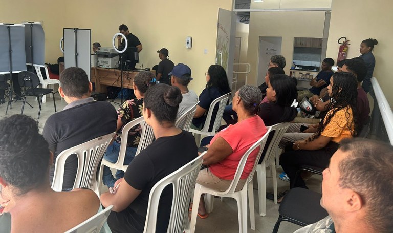 NAZÁRIA PÚBLICO ..