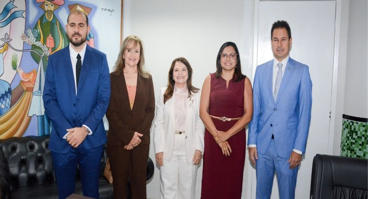 Lucicleide Belo, Valdênia Moura, Keylla Ranyere, Thiago Aleluia e Thiago Almeida foram empossado...