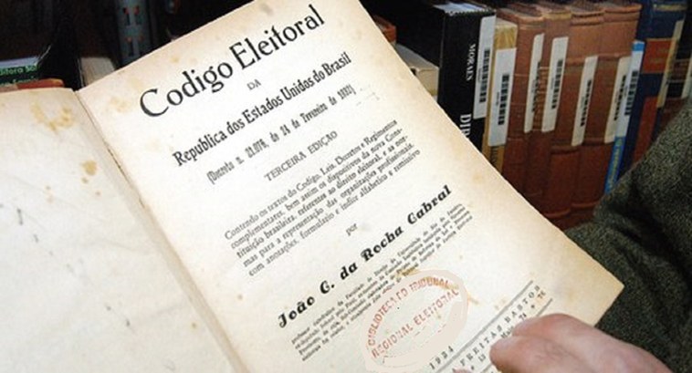 Instituição do Código Eleitoral em 1932 marca início da história da Justiça Eleitoral brasileira...