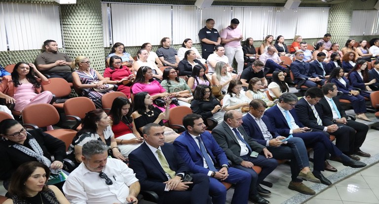 PARLAMENTO PLATÉIA 2 ..