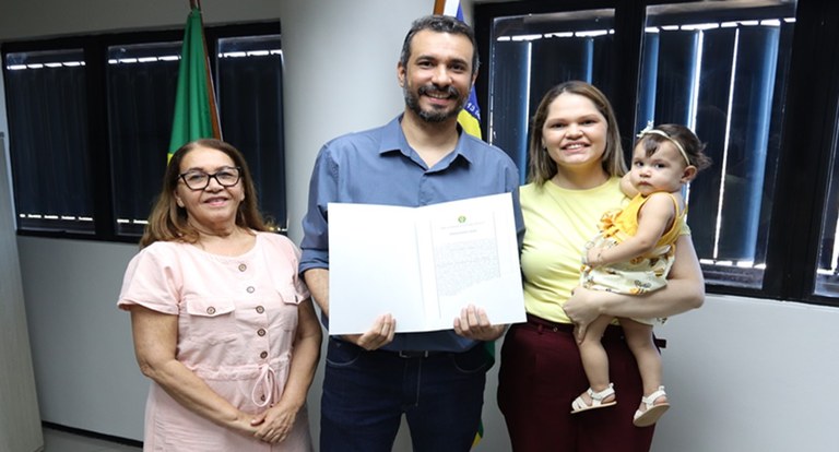 POSSE THIAGO FAMÍLIA ..