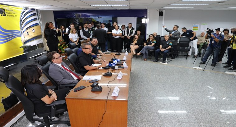 Estado define governador, duas vagas ao Senado e representantes para as Câmaras Federal e Estadu...