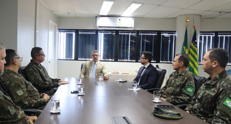 Presidente do TRE-PI recebe comandante Militar do Nordeste para tratar das eleições 2026 Visita institucional ocorreu na manhã desta quinta-feira (14/5), no Gabinete da Presidência