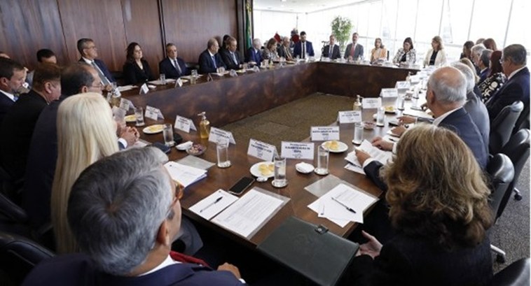 O desembargador presidente, Sebastião Martins representou a Justiça Eleitoral do Piauí em um nov...