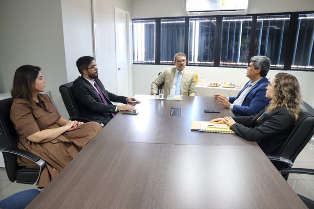 Reunião presidente do TRE-PI com representantes dos Correios ...