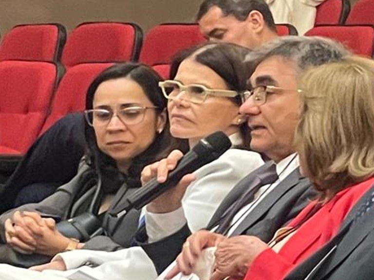 SELO RICARDO LADO ..