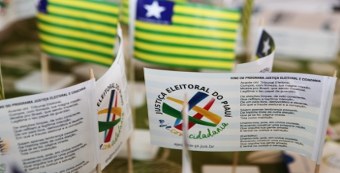 tre-pi-aje-bandeirinhas tre-pi-aje-bandeirinhas
