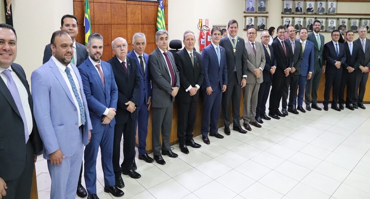 TRE-PI concede Medalha do Mérito Eleitoral-Grau Ouro ao Conselheiro Marcello Terto A outorga da mais alta condecoração da Justiça Eleitoral no Piauí foi realizada no final da manh...