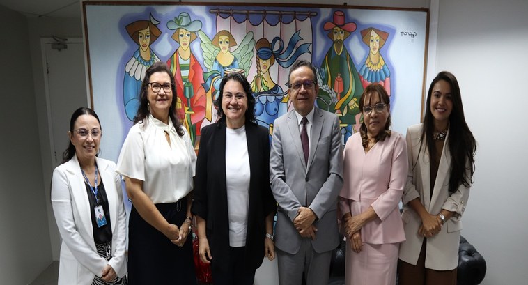 TRE-PI e Prefeitura de Piripiri concretizam doação de imóvel à Justiça Eleitoral e Comum Prédio histórico que sediou a Secretaria de Educação e a 1ª escola primária daquele município fo...