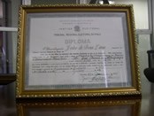 Fotografia de diploma, presente no acervo do Espaço Memória do TRE-PI, expedido pelo Des. João d...