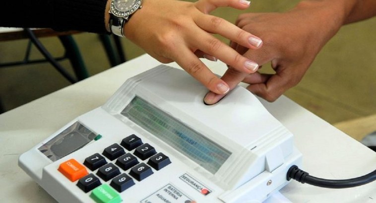 TRE-PI foto biometria 2024 Foto referente coleta biométrica de eleitores