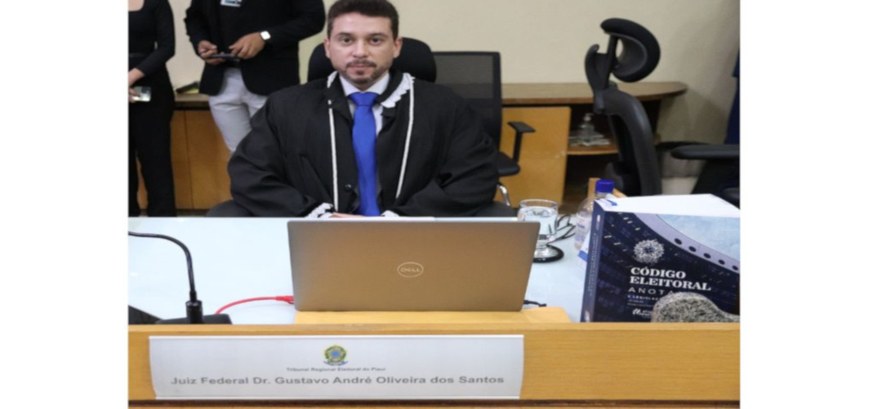 TRE-PI foto juiz federal Gustavo Santos Foto matéria como relator
