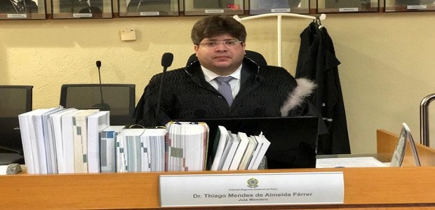 TRE-PI foto juiz Thiago Férrer Foto da posse do juiz Thiago Férrer
