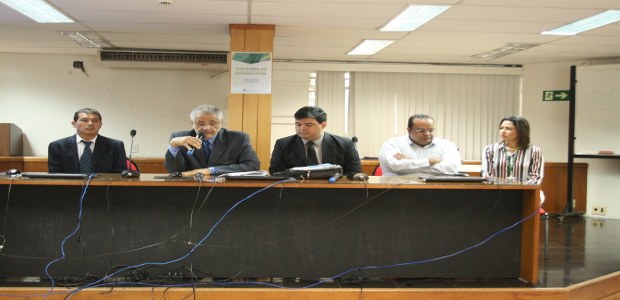 Foto referente reunião realizada em 16.05.16 sobre teste regional dos sistemas de candidatura e ...