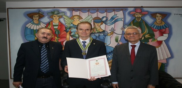 Medalha Fávila Ribeiro