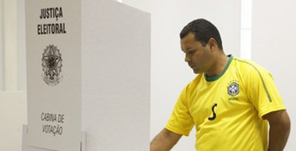 tre-pi-plebiscito foto eleitor cabine de votação