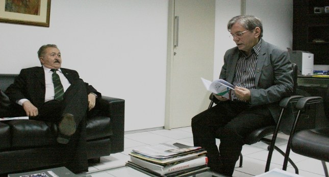 tre-pi-projeto-je-cidadania-ufpi des Edvaldo Moura e reitor da UFPI