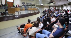 Estudantes, professores de Direito, imprensa, magistradas, magistrados, servidoras e servidores ...