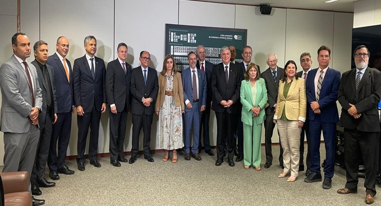 TRE-PI recebe Selo Boa Prática em solenidade no TSE Iniciativa da Corregedoria Regional Eleitoral de atendimentos descentralizados, realizados em 20...