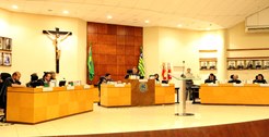 aspecto do plenario do tre-pi em sessão do dia 30 07 12