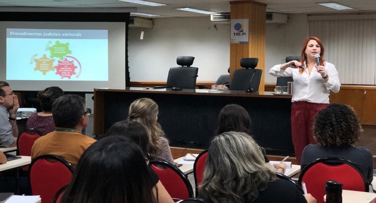 Curso "Aplicação Subsidiária e Supletiva do CPC/2015 às Ações Eleitorais e sua Interação com os ...