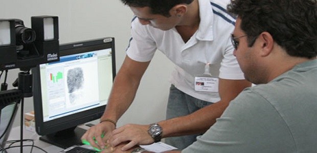 TRE-PI: Faltando um mês para o final do prazo cerca de 98% dos eleitores faltosos não regularizaram situação TRE-PI: Faltando um mês para o final do prazo cerca de 98% dos eleitores faltosos não regulariza...