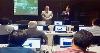 TRE-PI inicia treinamento para implantação do PJe nas Zonas Eleitorais TRE-PI inicia treinamento para implantação do PJe nas Zonas Eleitorais
